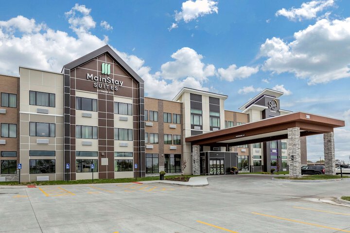Hotel 3 of 33