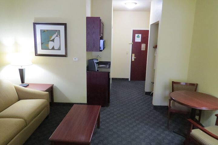 Room 17 of 74