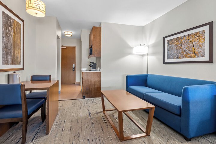 Holiday Inn Express Hotel & Suites Albany by IHG