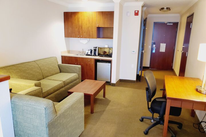 Room 31 of 64