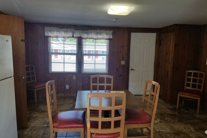 Room 52 of 70
