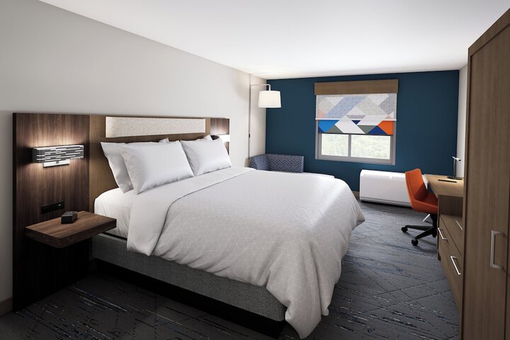 Holiday Inn Express & Suites Alexandria by IHG