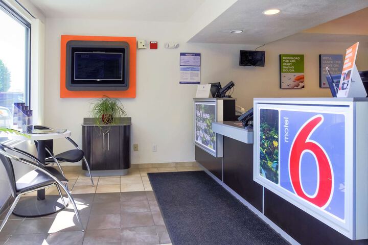 Motel 6 Medford OR