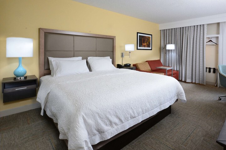 Room 16 of 33