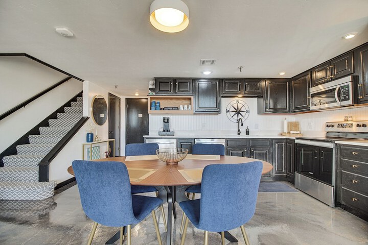 Walk to Grand Lake: Modern Monkey Island Condo