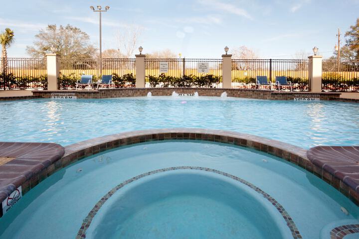 Pool 6 of 51