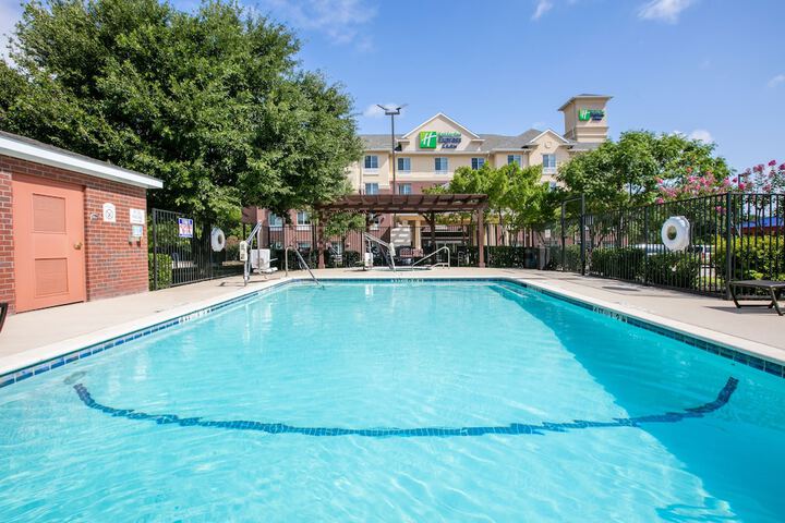 Pool 8 of 51