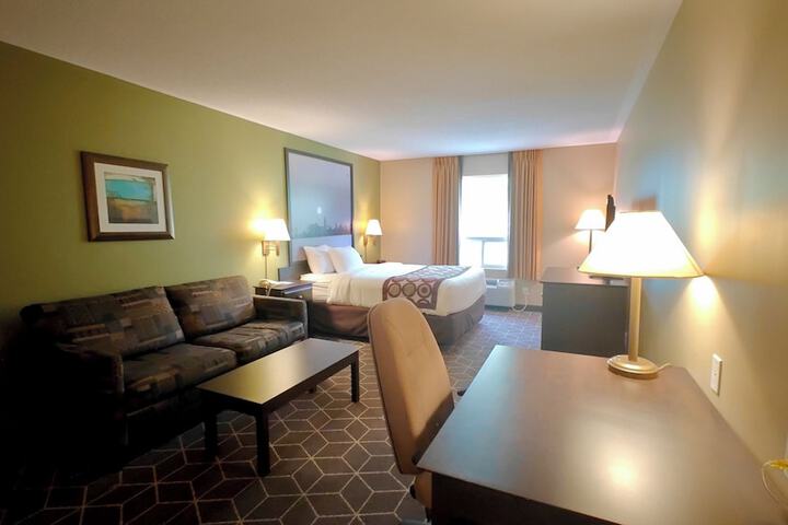 Super 8 by Wyndham Midland