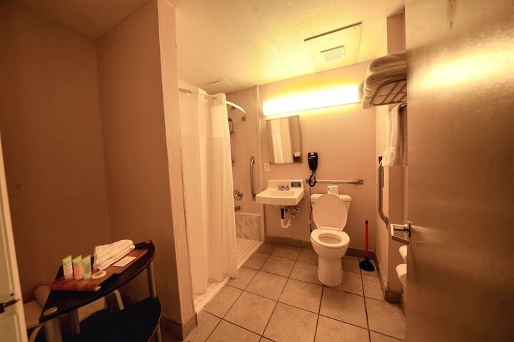 Room 20 of 31
