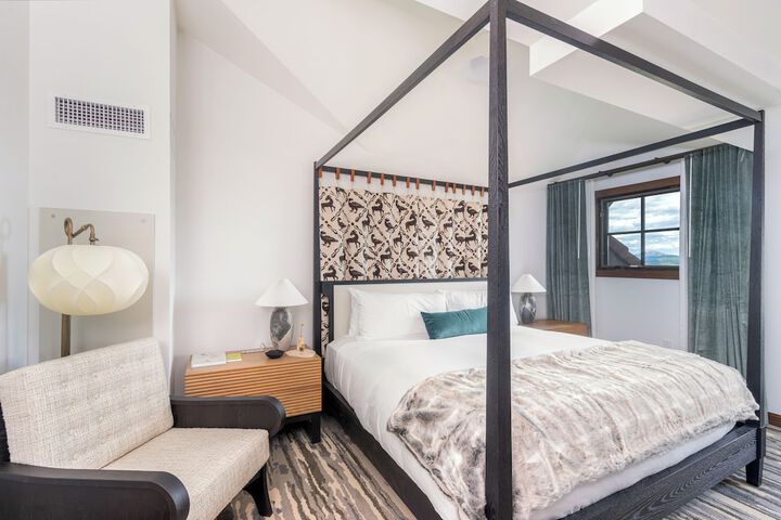 Madeline Hotel & Residences Auberge Collection