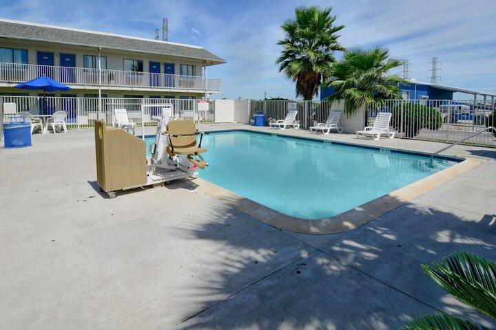 Pool 7 of 31