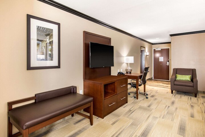 Room 22 of 38
