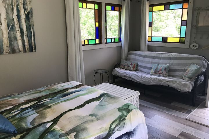 Room 52 of 95