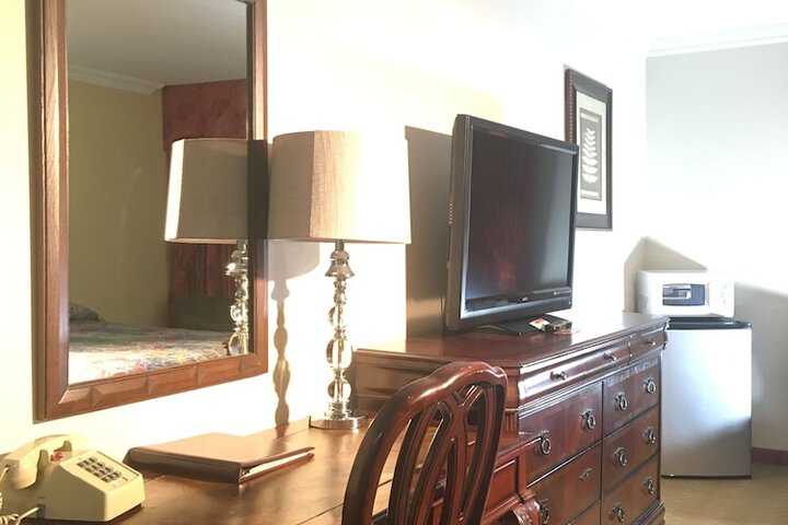 Room 19 of 46