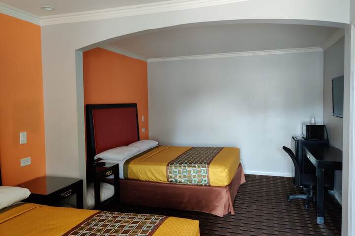 Room 21 of 51