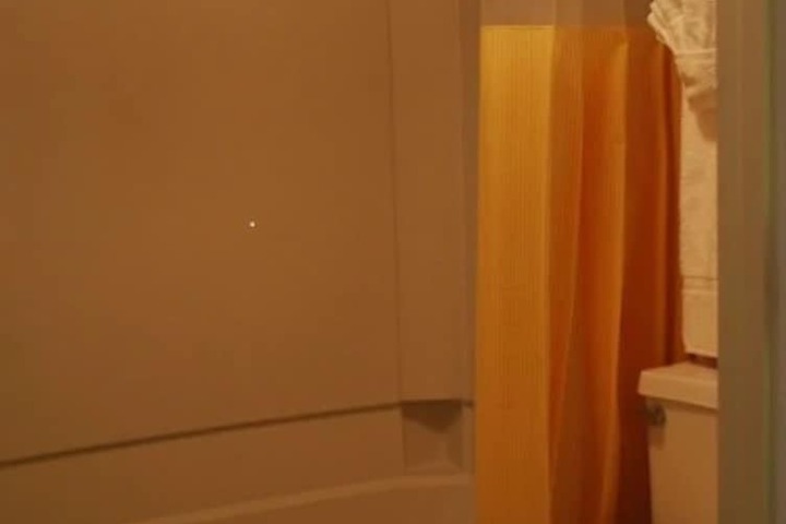 Room 8 of 21