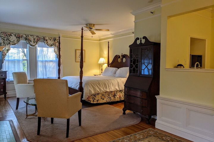 Room 31 of 239