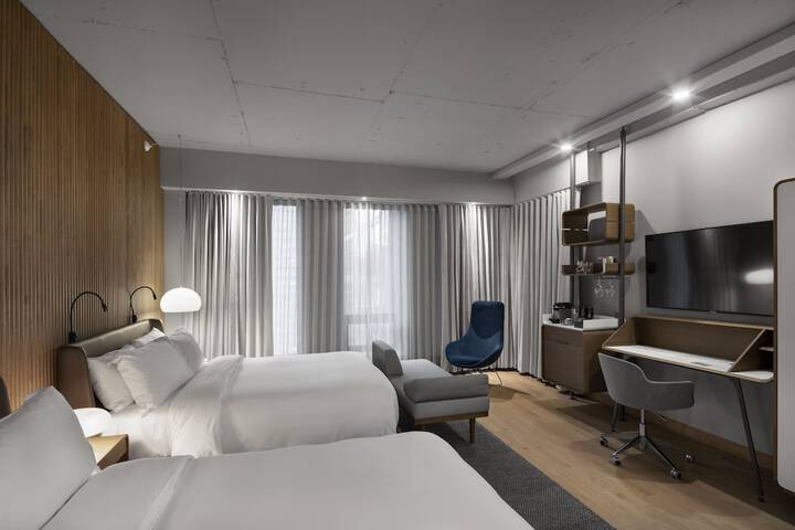Room 17 of 58
