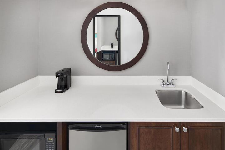 Hampton Inn & Suites Parsippany / North
