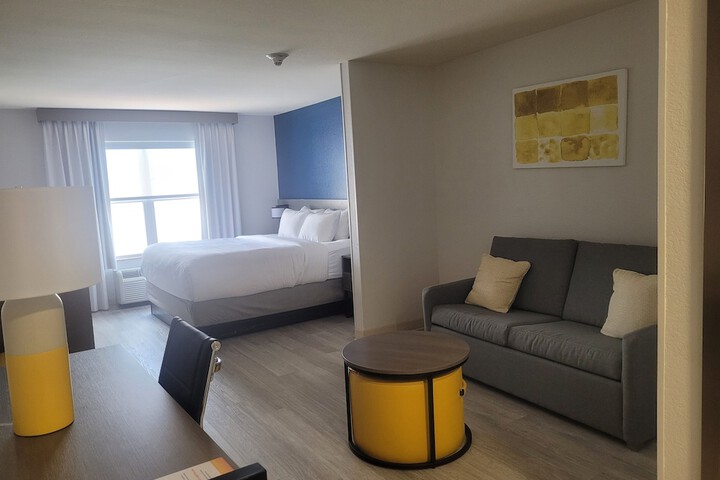 Comfort Inn & Suites Dothan Northside Plaza