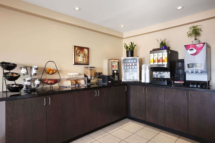 Breakfast/Coffee Service 14 of 16