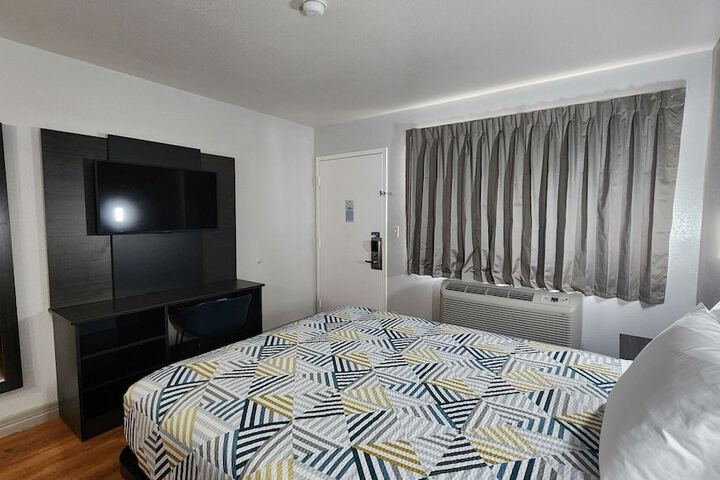 Motel 6 Conroe TX