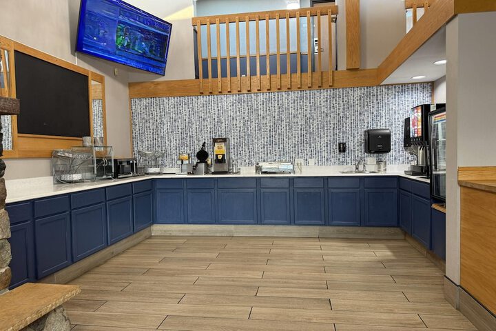 AmericInn by Wyndham Sioux Falls