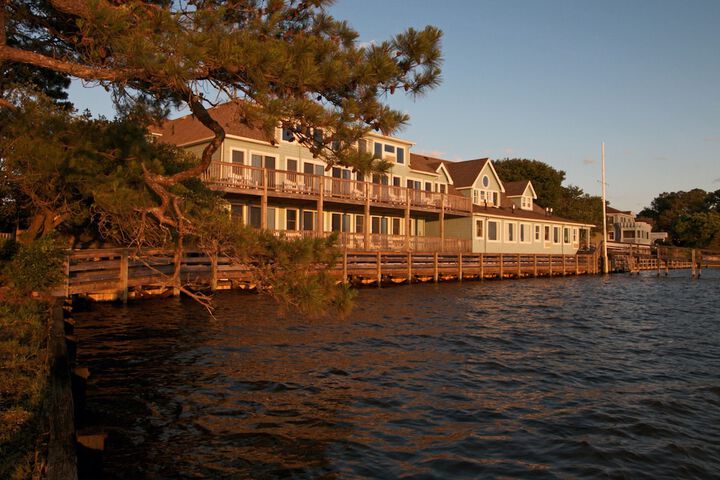The Inn at Corolla Light