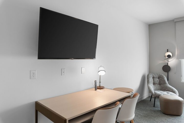 Room 26 of 55