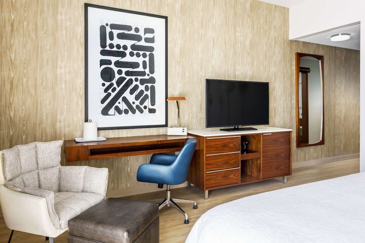 Room 35 of 48