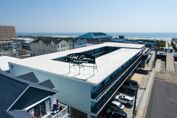 Hotel Cabana Oceanfront / Boardwalk