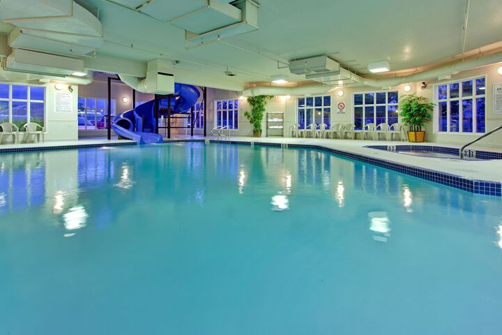 Holiday Inn Express Hotel & Suites Airdrie-Calgary North by IHG