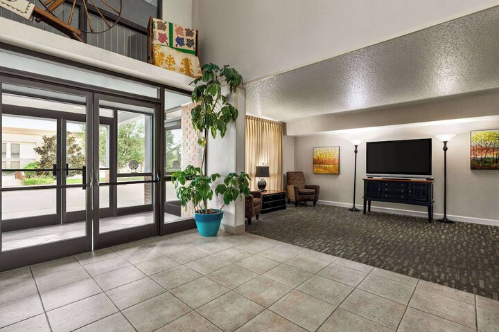 Hotel Interior 11 of 35