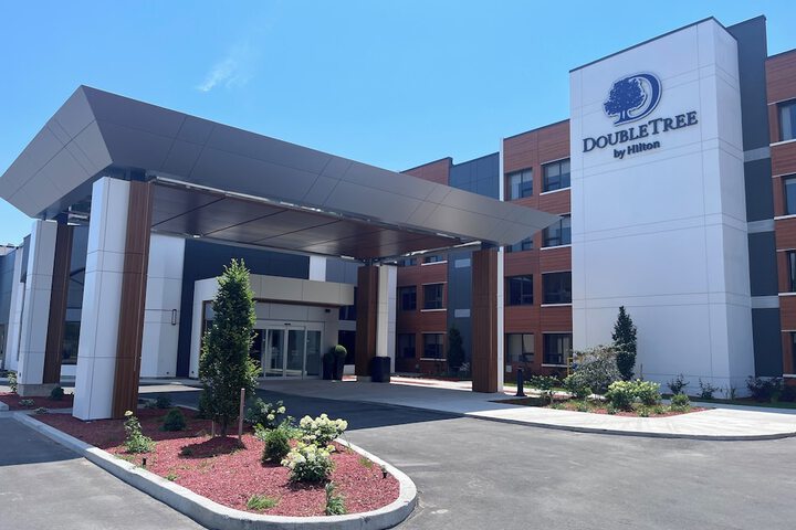 DoubleTree by Hilton Kingston