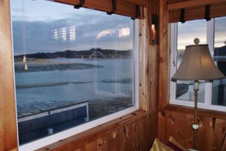 Cliff House - Waldport