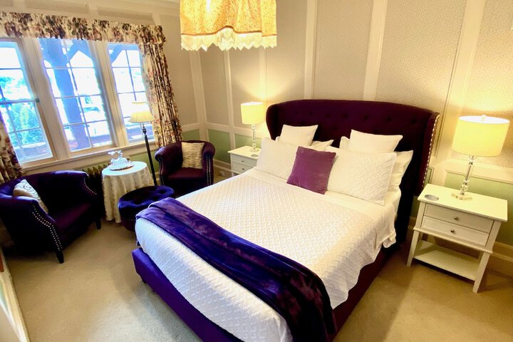 Room 54 of 68