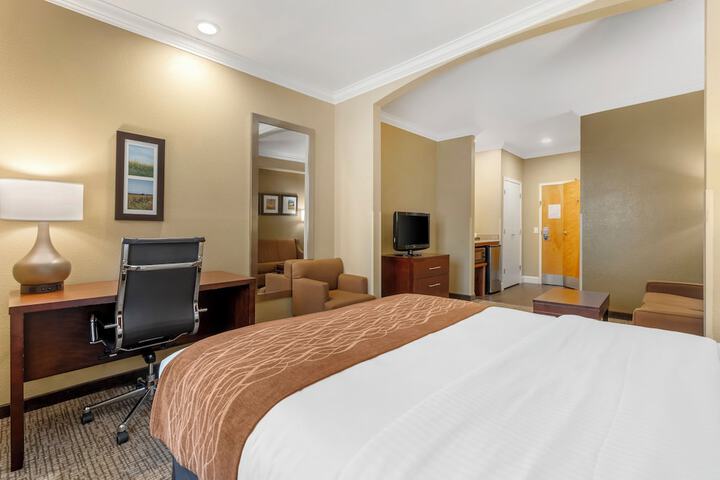 Room 12 of 42
