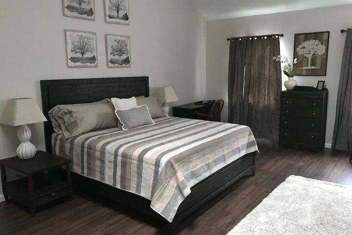 Room 34 of 62