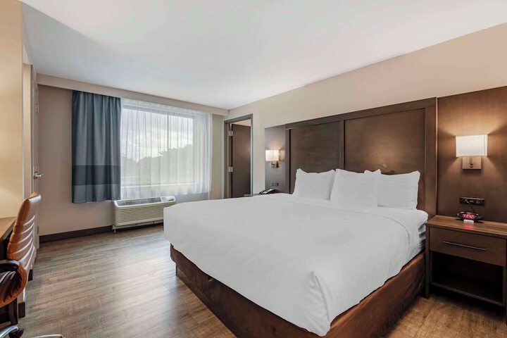 Comfort Inn & Suites Miami International Airport