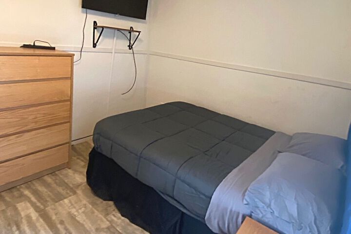 Room 15 of 17