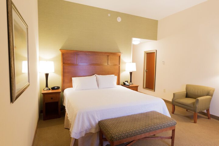 Room 37 of 48