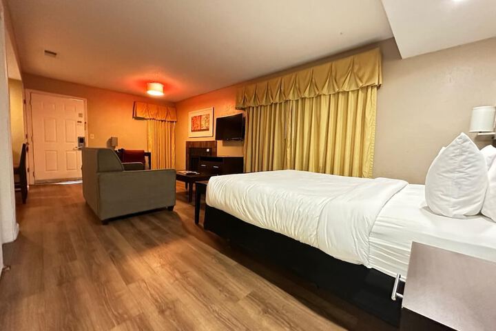 Room 40 of 56