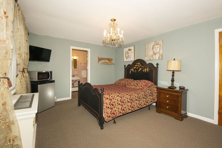 Room 62 of 76