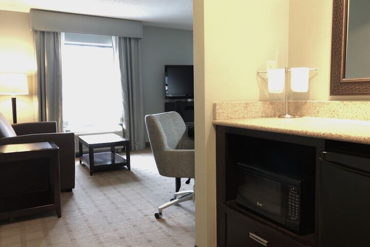 Hampton Inn & Suites Detroit-Canton