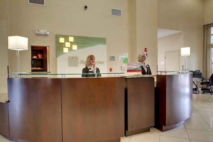 Hotel 6 of 69