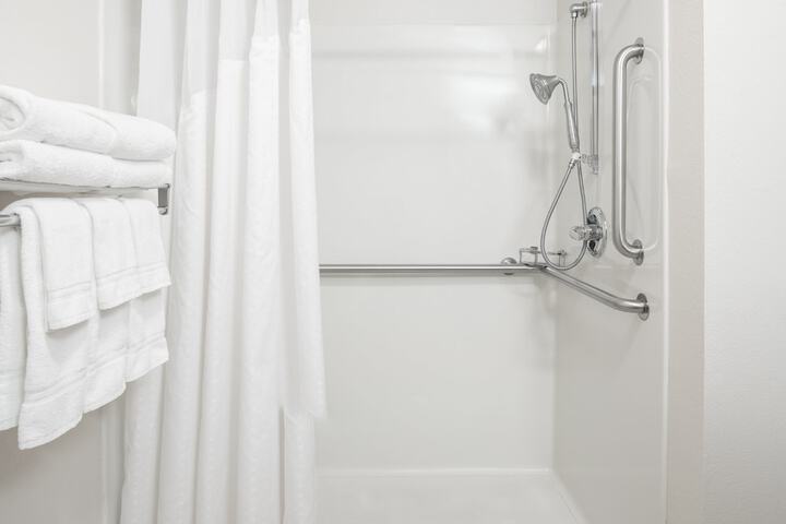 Holiday Inn Express Hotel & Suites Clinton by IHG