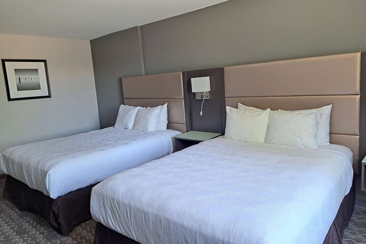 Room 42 of 66