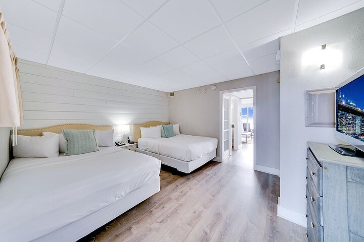 Montreal Beach Resort