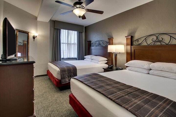 Room 29 of 168