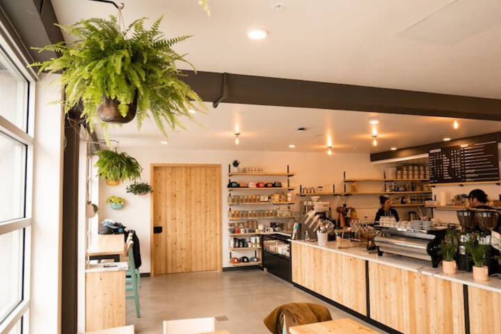 Breakfast/Coffee Service 52 of 61